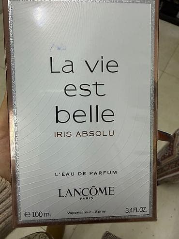 Aksesuarlar: Salam butun mesullara originaldi zemanetli.etire gore qiymet deyiwir — 9