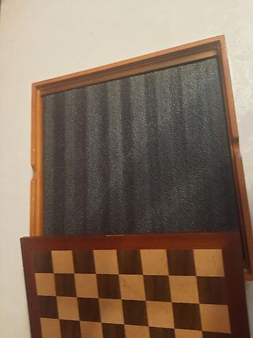 şahmat kitabı pdf yukle: Taxta şahmat dəsti – tematik fiqurlarla işlənməyib 500m almışam - — 2