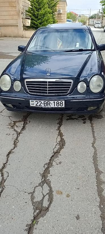 Mercedes-Benz E 240: 2.4 л | Седан