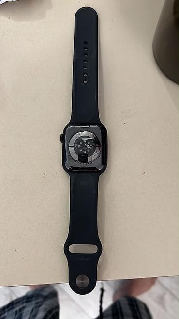 apple watch 8 ultra: Apple Watch Series 5, 44 mm (GPS). Qara/alüminium korpus, qara silikon — 2