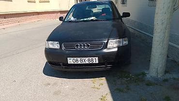 Audi A3: 1.8 l | 2003 il Hetçbek