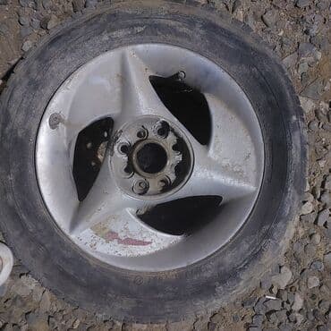 təkərdən əl işləri: İşlənmiş Disk Audi R 14, 8 Boltlu — 1
