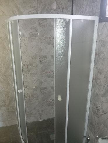 kabinkalar: Duş kabini – yarımdairəvi forma, sürgülü qapılarla. - Karkas: ağ — 1