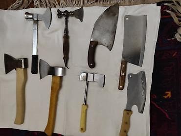 Məişət və iş üçün müxtəlif alətlər və aksesuarlar dəsti herenin oz