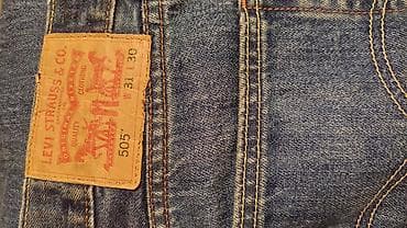 cins şalvarlar: Levis 31x30 straight fit — 1