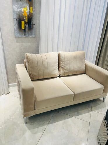 iki nəfərlik divan: Divan, İşlənmiş, Açılmayan, Bazasız, Vеlur parça, Çatdırılma yoxdur — 1