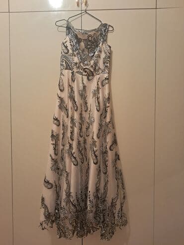 шуба из овчины азербайджанская: Zərif gecə/libas - Rəng: açıq şampan-bej əsas, üzərində qara naxışlı — 1