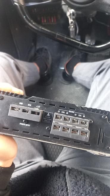 Микрофоны: Qiymete göre narahat edendelere yaxsi cavab verilemyecey son — 2