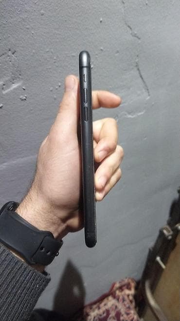 Video oyunlar və konsollar: IPhone 11, 64 GB, Qara, Face ID — 4