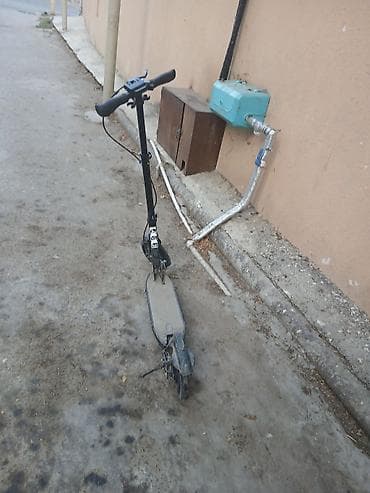 89 tekeri: Şəhər üçün böyük təkərli skuter Məhsulun təsviri: - Şaquli qatlanan — 2