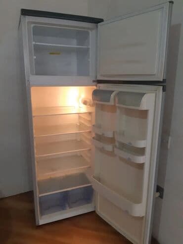 2 qapılı Beko Soyuducu Satılır, rəng - Gümüşü