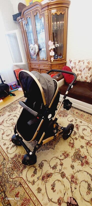 купить детскую коляску бу: Классическая прогулочная коляска, Б/у, Самовывоз — 4