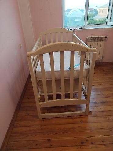Uşaq beşiyi – taxta, krem rəngdə klassik model. Xüsusiyyətlər: - lalafo.az -da Uşaq beşiyi – taxta, krem rəngdə klassik model. Xüsusiyyətlər: -