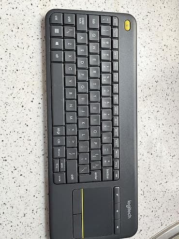 Logitech K400 Plus simsiz klaviatura və touchpad - Kompakt tam ölçülü