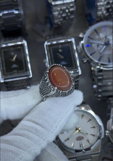 tek qaş üzükler: Üzük — 4