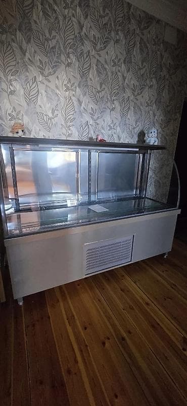Ticarət tərəziləri: Komersiya vitrin soyuducu - Yeni model, şəkil üçün açılıb - Şüşəli — 1