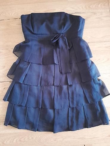 MARIE BLANC.коктельное платье декольте.в отличном состоянии.размер 36