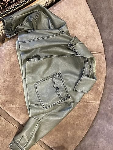 dəri gödekce: Heç geyinilməyib 60 azn ə alınıb yarı qiymətə verilir Unisex süni dəri — 2