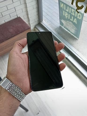 lg ka 10: Xiaomi 11T Pro, 
 Sensor, Barmaq izi, İki sim kartlı — 3