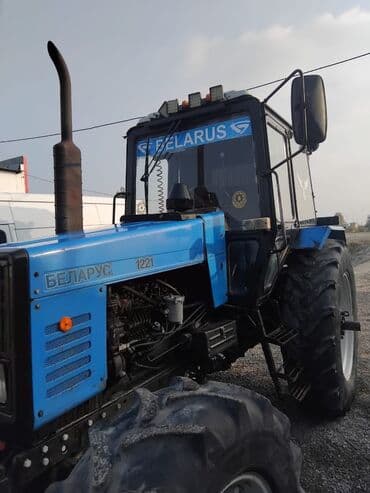 pərlər: Belarus 1221 traktoru - Güclü 6 silindrli dizel mühərrik - Ön çəki — 3