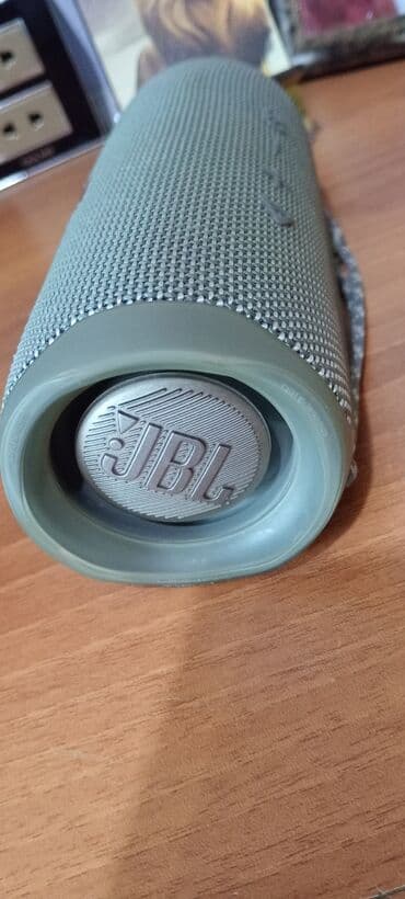 Микрофоны: JBL Колонка, Тип - Портативная, цвет - Серый — 5