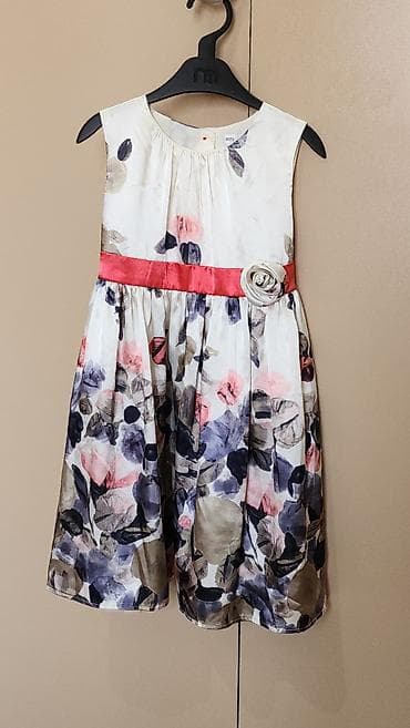 geyilmis paltar aliram: 2 -3 yaşlı qız uşağı üçün marka geyimlər var. yaxşı vəziyyətdədir — 3