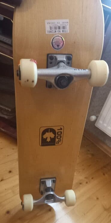 Skateboard – tam komplekt - Taxta: 100% ağcaqayın (şəkildə “100%” və lalafo.az -da Skateboard – tam komplekt - Taxta: 100% ağcaqayın (şəkildə “100%” və