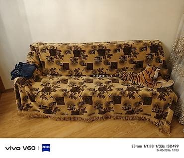 2 kreslo 1 divan. kreslolar yaxşı vəziyyətdədi. divanın bir qolu — 3