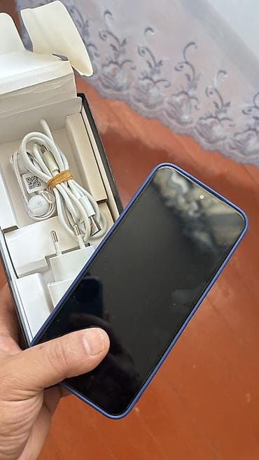 iphone 7 mini: Samsung Galaxy S22, rəng - Qara, Düyməli, Barmaq izi, Face ID — 2