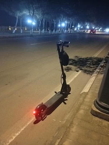 electric samokat: İşlənmiş Elektrik samokat 8", 251 - 350 Vt, 26 - 35 km/s, Ödənişli çatdırılma — 2