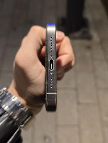 iphone 14 pro max qiymet: IPhone 15 Pro, 256 GB, Gümüşü, Face ID — 7