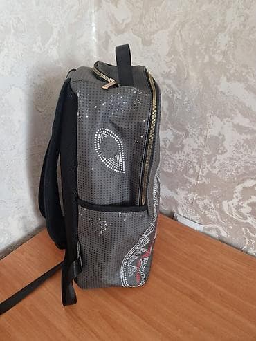 Çantalar: Продаю Рюкзак. Очень качественный. Вместительный. Удобный. Почти — 2