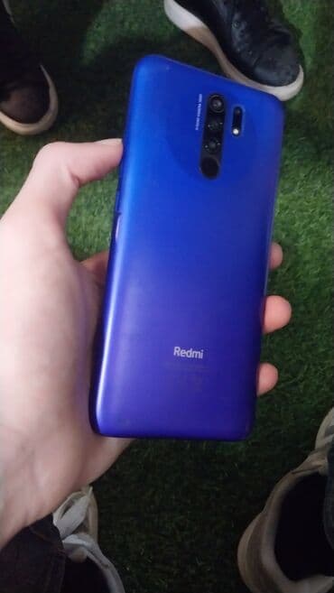 xiaomi 9: Xiaomi Redmi smartfon - Rəng: mavi (gradient) - Arxa hissə: “Redmi” — 1