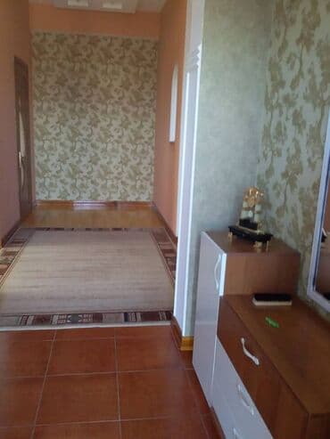 heyət evi: 6 otaqlı, 270 kv. m, Orta təmir — 9