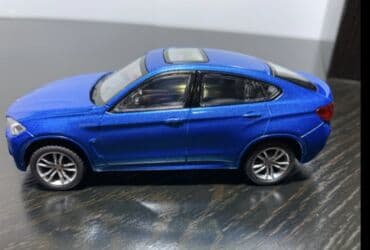 dəmir maşın: 5 əd - 80 azn✅ Oyuncaq dəmir kolleksiya maşınlar Uzunluğu - 11 sm Eni — 14