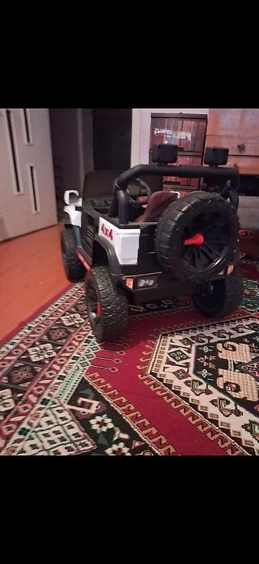 uşaq ucun saat: Uşaq üçün elektrikli off-road tipli oyuncaq maşın - Korpus: ağ/qara — 2