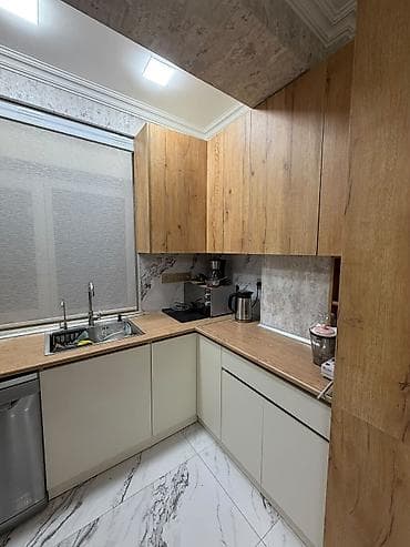 kuxna stulları: Qutuluş 93 de 6 mərtəbəli binanın 2 ci mərtəbəsində 73 kv şəxsi — 5