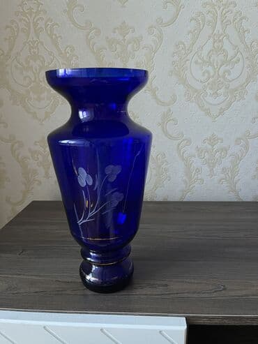 yuxuda gul qabi görmek: Bir vaza — 13