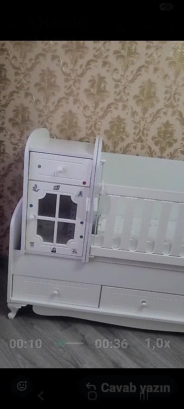 qapi dekoru: Ağ rəngli çoxfunksiyalı beşik-dolap kombini - Material: MDF/taxta — 5