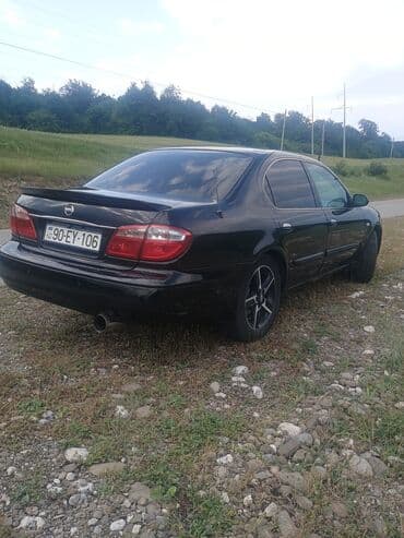 ниссан максима запчасти: Nissan sedan – qara rəng, 4 qapı, AZ nömrə nişanı. yaxşı — 4