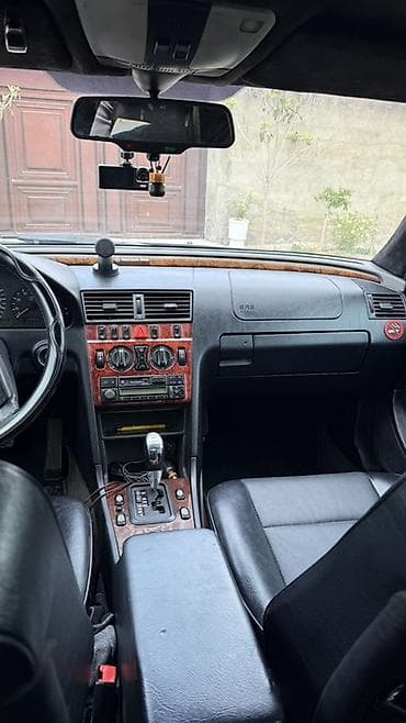 mercedes atego: Mercedes-Benz C-Class (W202) sedan - Kuzov: 4 qapılı sedan, tünd boz — 8
