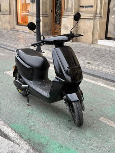 электро мотоцикл: Elektrik skuter – şəhər içi sürüş üçün ideal, kompakt və səssiz. 2000w — 3