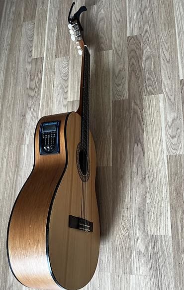 İdman və hobbi: Klassik gitara, Yamaha, İşlənmiş, Ünvandan götürmə — 2