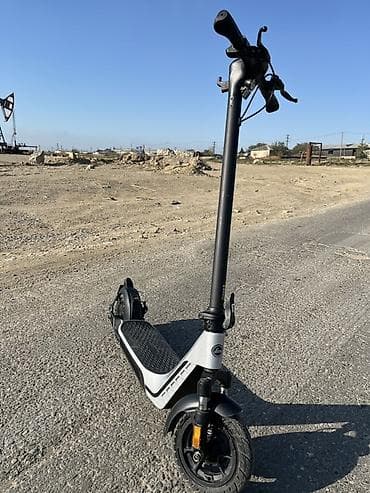elektrikli scooter motor: İşlənmiş Elektrik samokat 10", 351 - 500 Vt, 26 - 35 km/s, Ünvandan götürmə — 2