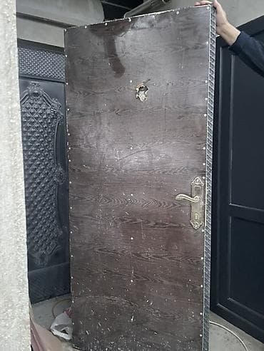 aluminium qapilar: İşlənmiş Giriş qapısı Çərçivə ilə, Zəmanətsiz, Ünvandan götürmə — 2