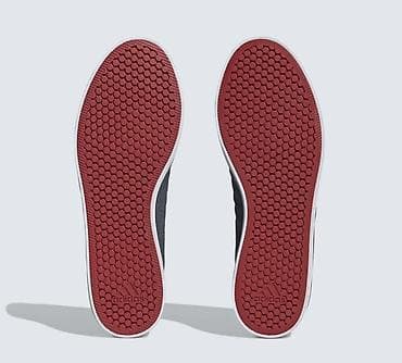 qaqa stili: Orijinal Adidas Ölçü: 44 Üstünlükləri: – Çox gözəl və dəbli stil – — 2