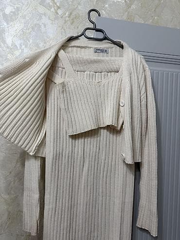 qadın geyim: Yenidi geyinilmeyib. 85azne alinib — 3