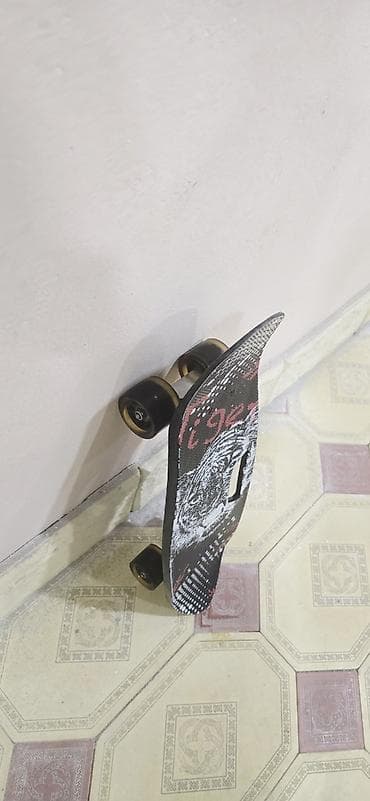 skateboard satisi: Skateboard (qrafik “Tiger” dizaynlı) - Gövdə: Qara rəngli lövhə — 7