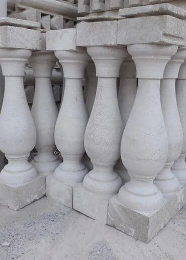 xarı bulbul: Ağ rəngli, daşdan hazırlanmış dekorativ güldan, bağlar, parklar və ya — 30