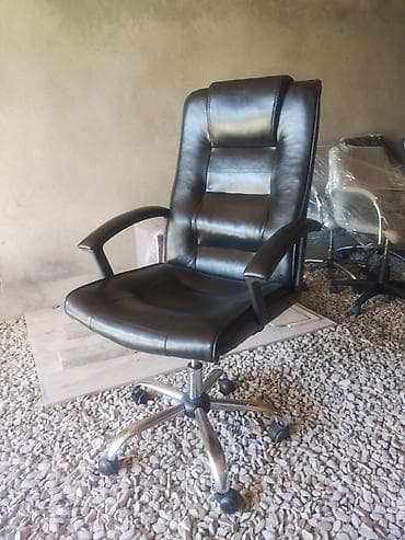 Офисные столы: С колесиками, Рукояти регулируются, Кожа — 1